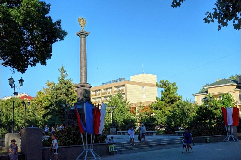 Стела Город воинской славы