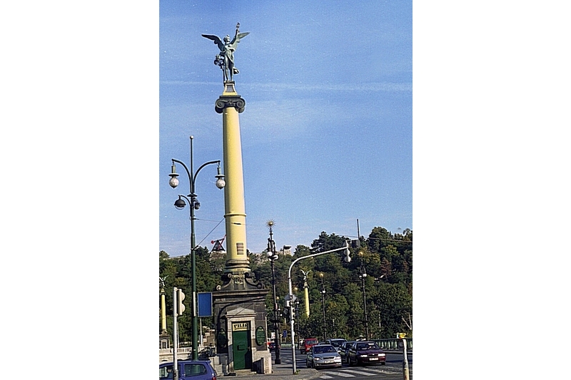 мост через Влтаву