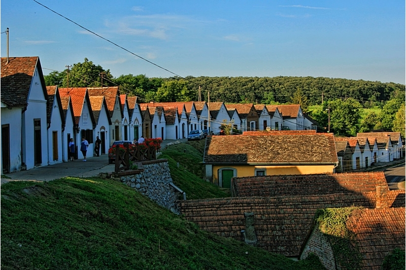 Виллань