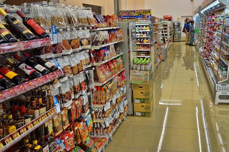 7-Eleven and Family Mart 