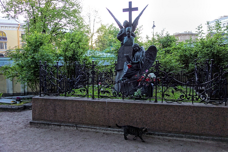 Могила П.И. Чайковского
