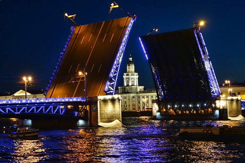 Дворцовый мост