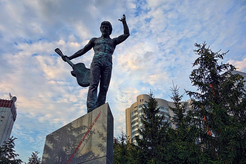 'Час зачатья я помню не точно...' 