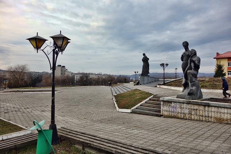 Площадь Шевченко